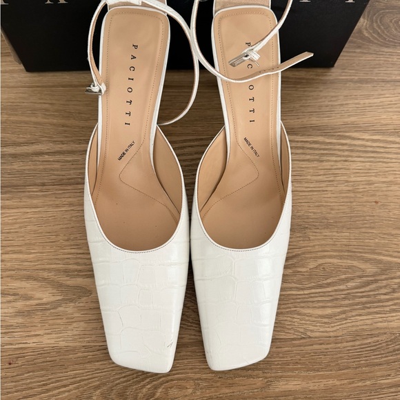 Cesare Paciotti White Croc-Embossed Kitten Heels - Picture 3 of 4